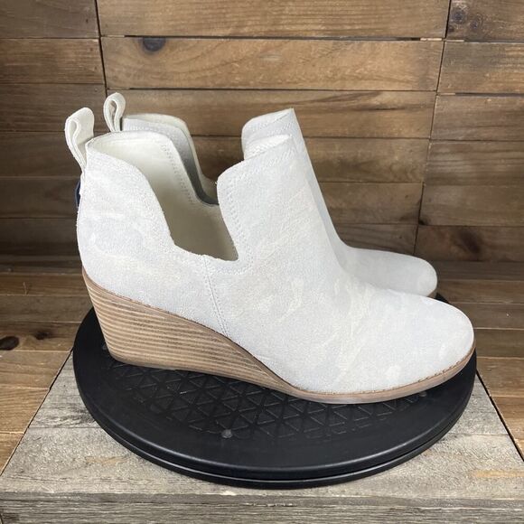 Toms Womens Size US 9 Kallie Egret Camp Suede Ankle Slip On Wedge Boots - Picture 1 of 10